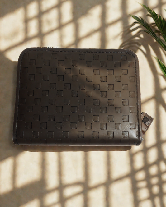 Black minimal ladies wallet – slim, classic wallet for women and girls, artificial leather, great for everyday use, online in India
